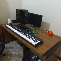میز تمام ام دی اف ساخت شرکت هیگر ( مدل forum )