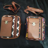 کیف|کیف، کفش، کمربند|بندر دیر, |دیوار