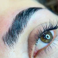لیفت ابرو و لیفت مژه|خدمات آرایشگری و زیبایی|رشت, گلباغ نماز|دیوار