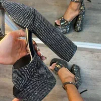 مدل خانم آماتور و حرفه ای در لاین کفش برند|استخدام هنری و رسانه|بوشهر, |دیوار