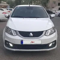 ساینا s بی رنگ
