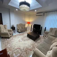 مبل ۷ نفره به همراه جلومبلی و ۳ عدد عسلی چوبی|مبلمان خانگی و میز عسلی|گرگان, |دیوار