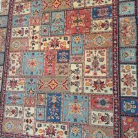 لوازم خانه (فرش ،ساعت پادری جادستمالی و سطل زباله)