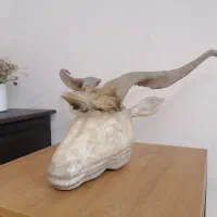 مجسمه سر بز کوهی با سنگ مرمر