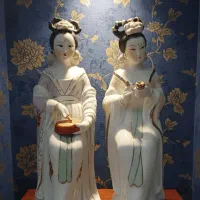 مجسمه چینی دکوری