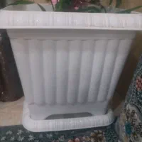 گلدان زیر گلدان