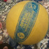 توپ والیبال