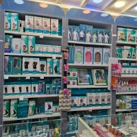 فروشنده خانم