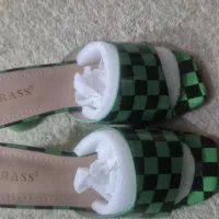 دمپایی خارجی