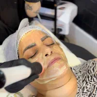 فیشال و پاکسازی تخصصی پوست تخفیف ویژه اولین مراجعه|خدمات آرایشگری و زیبایی|کرج, کوی بعثت|دیوار