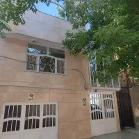 آپارتمان-دوخوابه-120-متر-انباری-حیاط-بزرگ