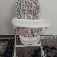 صندلی غذای Combi چند حالته
