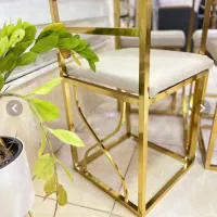 میز غذا خوری فلزی متنوع