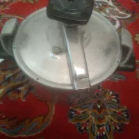 زودپز 5لیتری درحد نو سالم سالم