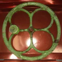 چرخ ریسندگی قدیمی