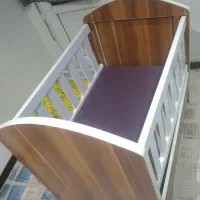 تخت نوزاد