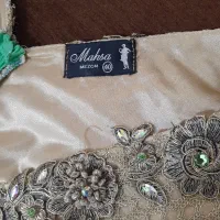 لباس مجلسی|لباس|رباط‌کریم, رباط‌کریم|دیوار