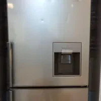 یخچال الجی در حال استفاده