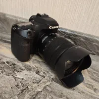 دوربین کنون 80d با لنز 135-18