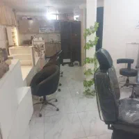 مغازه ۲۷ متری کاغذ دیواری تمیز