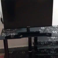 تلویزیون ۳۲ اینچ بفروشم می‌رسد با زیر