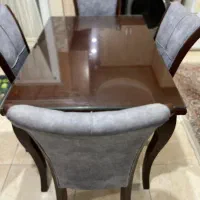 یک دست مبل ومیزنهارخوری چهارنفره بسیارتمیز|مبلمان خانگی و میز عسلی|رشت, رشتیان|دیوار