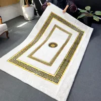 فرش ورساچ خز و چرم دست دوز|فرش|تهران, عبدلآباد|دیوار