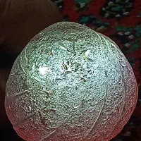 تندیس و گوی شیشه ای