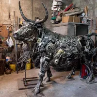 تولید کننده و مجسمه سازی فلزی دکوری فلزی