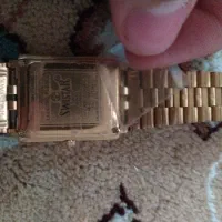 ساعت مچی|ساعت|میانه, |دیوار