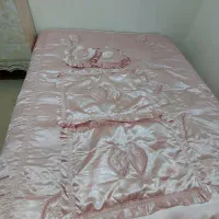 روتختی دونفره ساتن صورتی رنگ همراه روبالشی|سرویس روتختی|تهران, سعادت‌آباد|دیوار