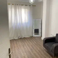 اجاره اتاق، تخت، میزناخن