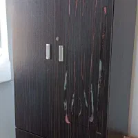کمد لباس،آینه روی در شکسته