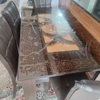 میزناهارخوری۶نفره فوق‌العاده راحت.شیک باقیمت مناسب