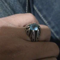 انگشتر توپاز قدیمی