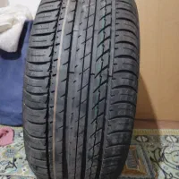 یک حلقه لاستیک ۲۵۵/۴۵z R ۲۰ کویر