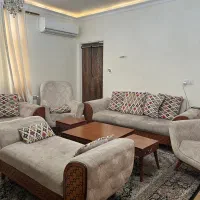 مبل ۹ نفره با شزلون و میز جلو مبلی