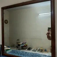 آینه قاب دار بزرگ