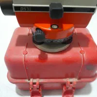 دوربین نقشه برداری DS32  به همراه ۳ پایه