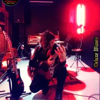 تدریس تخصصی گیتار الکتریک و آموزش موسیقی