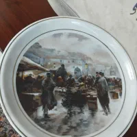 بشقاب دیوارکوب امضا دار