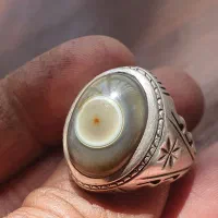 انگشتر کهنه باباقوری