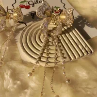 گیره مجلسی|بدلیجات|مشهد, فرهنگ|دیوار