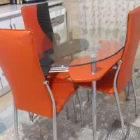 میز نهارخوری در حد نو