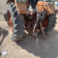 یک دستگاه تراکتور