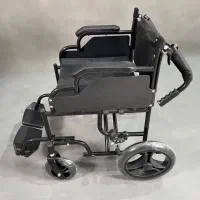 ویلچر مسافرتی آلومینیومی اوو سایز لاستیک ۱۲اینچ
