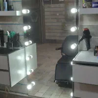 اینه قدی لامپ دار