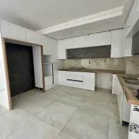 * ۱۲۵ متر * کلید اول * سیمین