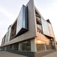 200متر-واحد-3بر-فلت-سقف-بلند-مدرن-در-گلسار
