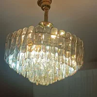 تو عدد لوستر مجلسی|لوستر و چراغ آویز|چهارباغ, |دیوار